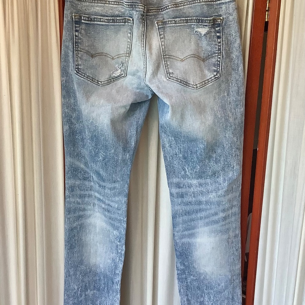 American Eagle Women's Distressed Skinny Jeans Acid Washed Knee Tears Size 28x32 - Picture 4 of 8